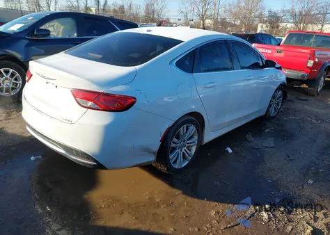 2015 Chrysler 200 Limited z USA, uszkodzony, nr VIN 1C3CCCABXFN588401
